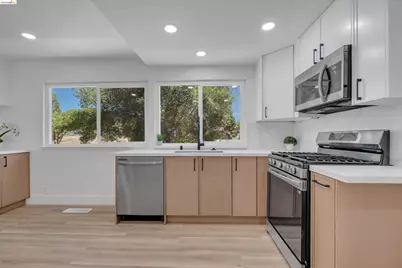 1709 Yellowstone Dr, Antioch, CA 94509 - Photo 14