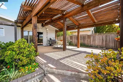 2535 Francis Dr, Pinole, CA 94564 - Photo 40
