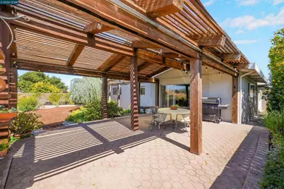 2535 Francis Dr, Pinole, CA 94564 - Photo 34
