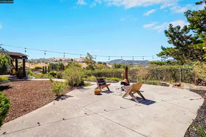 2535 Francis Dr, Pinole, CA 94564 - Photo 48