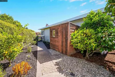 2535 Francis Dr, Pinole, CA 94564 - Photo 52
