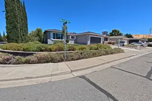 4397 Palo Verde Dr, Pittsburg, CA 94565 - Photo 2
