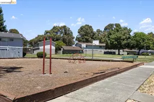 200 Del Luz Ct, Fairfield, CA 94533 - Photo 22