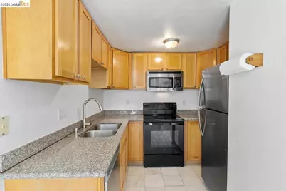 200 Del Luz Ct, Fairfield, CA 94533 - Photo 10