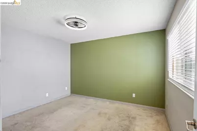 200 Del Luz Ct, Fairfield, CA 94533 - Photo 14