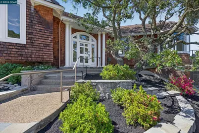 10 Diablo Oaks Way, Lafayette, CA 94549 - Photo 2