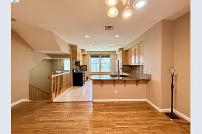 550 Summer Ln, Richmond, CA 94806 - Photo 2