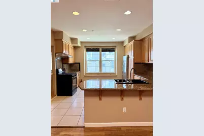 550 Summer Ln, Richmond, CA 94806 - Photo 8