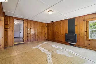 7526 Greenly Dr, Oakland, CA 94605 - Photo 20