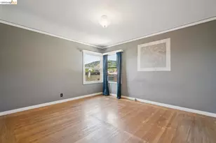 7526 Greenly Dr, Oakland, CA 94605 - Photo 14