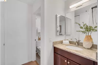 322 Hanover Ave #512, Oakland, CA 94606 - Photo 30