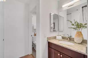 322 Hanover Ave, Oakland, CA 94606 - Photo 30