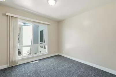 1072 View Dr, Richmond, CA 94803 - Photo 16