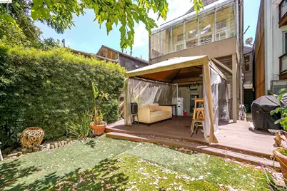 2654 Bush St, San Francisco, CA 94115 - Photo 46
