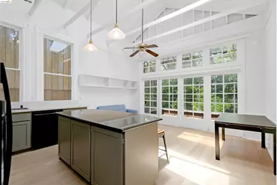 2654 Bush St, San Francisco, CA 94115 - Photo 28