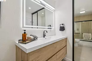 7 Embarcadero West, Oakland, CA 94607 - Photo 28