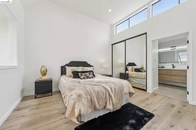 7 Embarcadero West #207, Oakland, CA 94607 - Photo 26