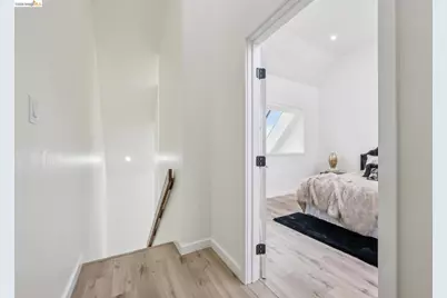 7 Embarcadero West #207, Oakland, CA 94607 - Photo 20