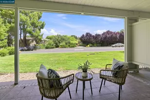 1100 Singingwood Ct, Walnut Creek, CA 94595 - Photo 2