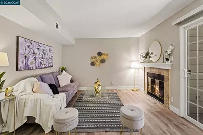 485 Canyon Oaks Dr #J, Oakland, CA 94605 - Photo 4