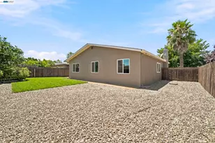54 Lakeview Dr, Bay Point, CA 94565 - Photo 38