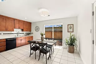 54 Lakeview Dr, Bay Point, CA 94565 - Photo 18
