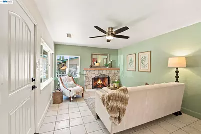 54 Lakeview Drive, Bay Point, CA 94565 - Photo 8
