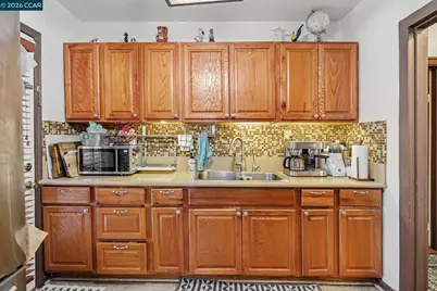 1110 Laurel Ave, Pittsburg, CA 94565 - Photo 10