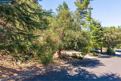 4050 Saint Marys St, Martinez, CA 94553 - Photo 30