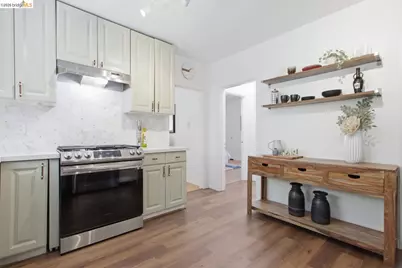 2081 Bonar St, Berkeley, CA 94702 - Photo 12