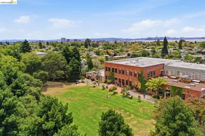 2081 Bonar St, Berkeley, CA 94702 - Photo 38
