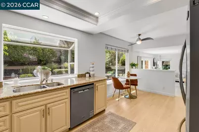 5633 Mount Hood Ct, Martinez, CA 94553 - Photo 18