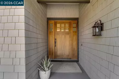 5633 Mount Hood Ct, Martinez, CA 94553 - Photo 6