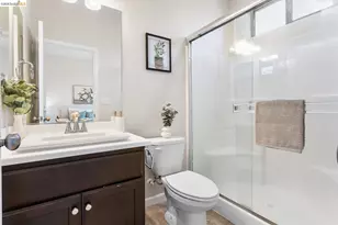 4352 Vanguard Dr, Modesto, CA 95356 - Photo 18