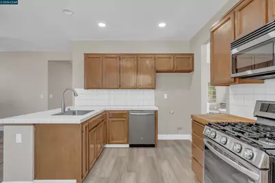 1806 Locke Court, Oakley, CA 94561 - Photo 12