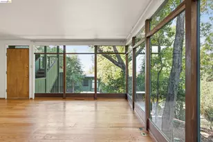 1730 Highland Pl, Berkeley, CA 94709 - Photo 8