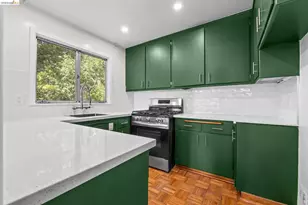 1730 Highland Pl, Berkeley, CA 94709 - Photo 14