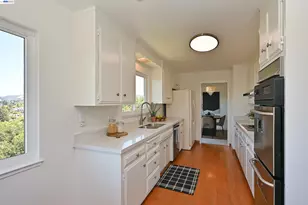 21714 ShadySpring Rd, Castro Valley, CA 94546 - Photo 16