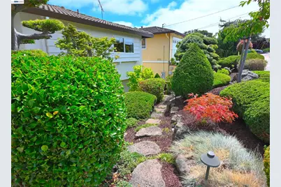 21714 Shadyspring Rd, Castro Valley, CA 94546 - Photo 6