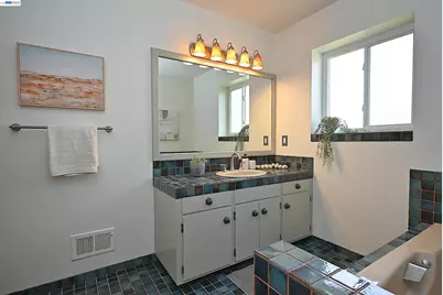 21714 Shadyspring Rd, Castro Valley, CA 94546 - Photo 28