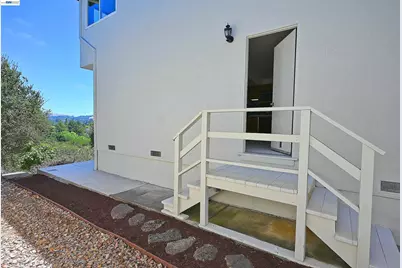 21714 Shadyspring Rd, Castro Valley, CA 94546 - Photo 40