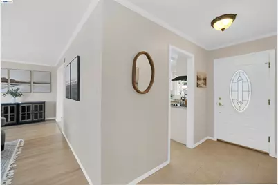 2053 Trafalgar Ave, Hayward, CA 94545 - Photo 6