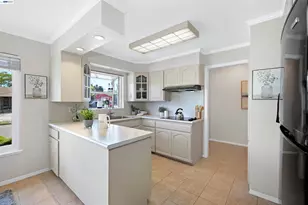 2053 Trafalgar Ave, Hayward, CA 94545 - Photo 8