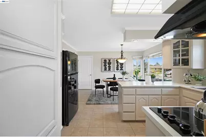 2053 Trafalgar Ave, Hayward, CA 94545 - Photo 10