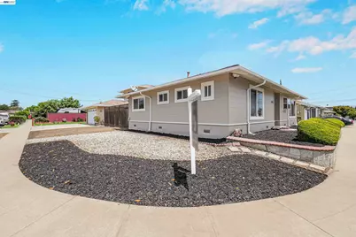 2053 Trafalgar Ave, Hayward, CA 94545 - Photo 32