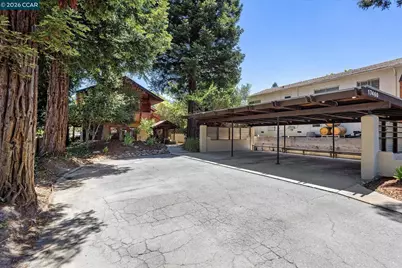 17460 Vineyard Rd, Castro Valley, CA 94546 - Photo 10