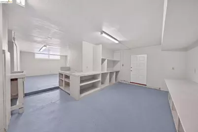 2327 Maywood Ave, Oakland, CA 94605 - Photo 44