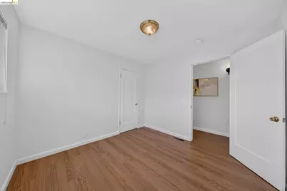 2327 Maywood Ave, Oakland, CA 94605 - Photo 26