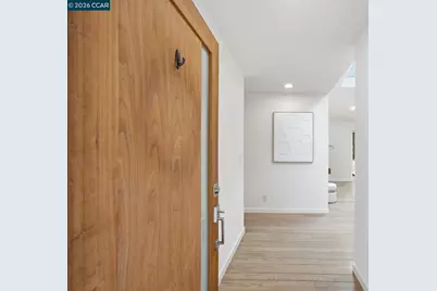 9 Easton Ct, Orinda, CA 94563 - Photo 18