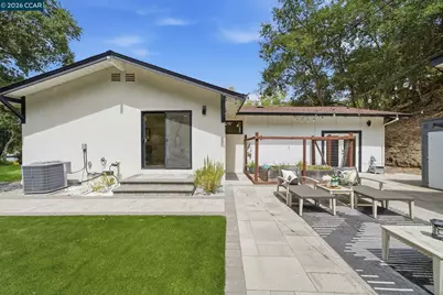9 Easton Ct, Orinda, CA 94563 - Photo 32